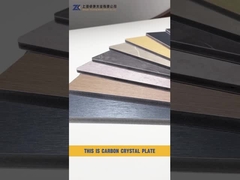 Parede de fundo com padrão impresso em 3D de placa de cristal de carbono